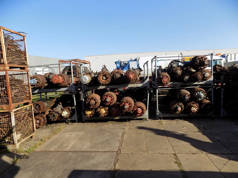 BPW achter assen  daf-ginaf-mercedes-scania etc. - Rear axle for Truck: picture 1 BPW achter assen  daf-ginaf-mercedes-scania etc. - Rear axle for Truck: picture 1