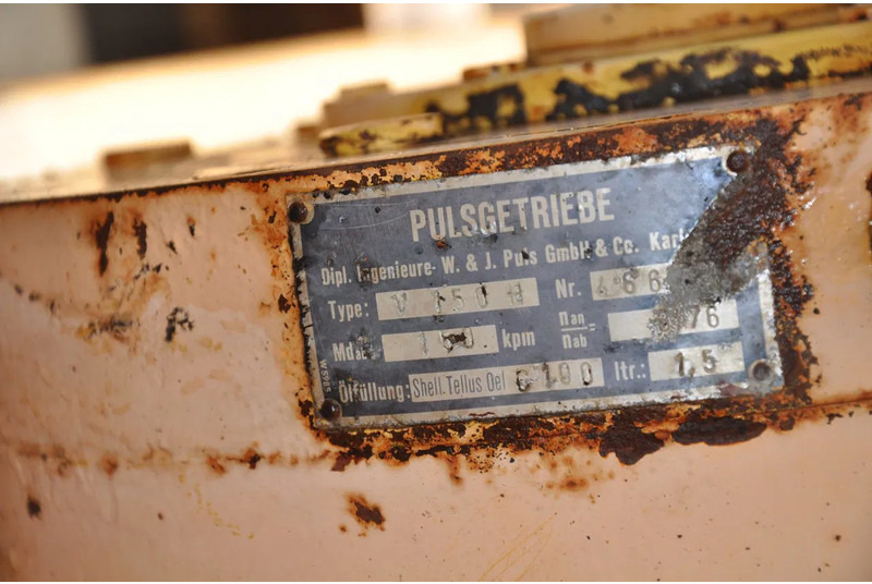 Diversen Celler Machinen fabrik CM Celler Machinenfabrik 331/1 - Water pump: picture 3 Diversen Celler Machinen fabrik CM Celler Machinenfabrik 331/1 - Water pump: picture 3