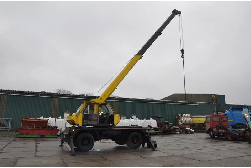 Gottwald Gottwald AMK35 telescopic crane - All terrain crane: picture 1 Gottwald Gottwald AMK35 telescopic crane - All terrain crane: picture 1