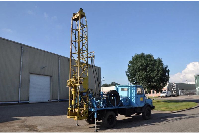 Hanomag AL 28 Z met Celler machinen fabrik DB114 - 30 - Drilling rig: picture 1 Hanomag AL 28 Z met Celler machinen fabrik DB114 - 30 - Drilling rig: picture 1