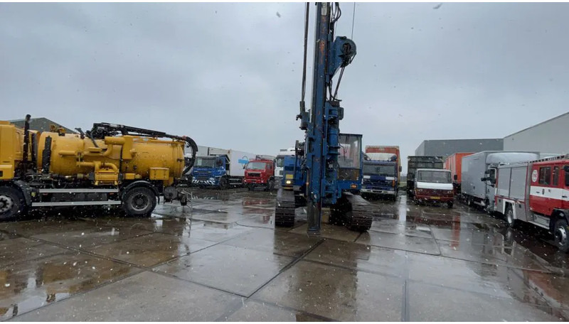 Liebherr 941 excavator with ABI driller - Drilling rig: picture 4 Liebherr 941 excavator with ABI driller - Drilling rig: picture 4