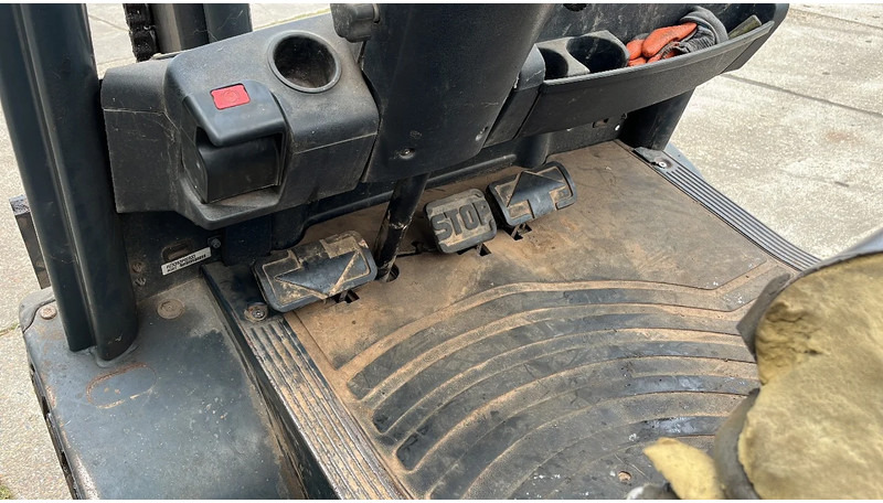 Linde H35T 01 Linde H35T 01 - LPG forklift: picture 5 Linde H35T 01 Linde H35T 01 - LPG forklift: picture 5