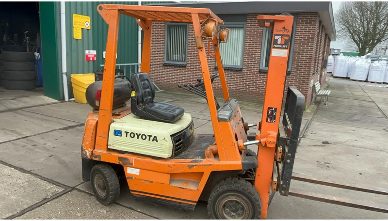 Toyota 02-4 FG15 Toyota FG15 - LPG forklift: picture 2 Toyota 02-4 FG15 Toyota FG15 - LPG forklift: picture 2