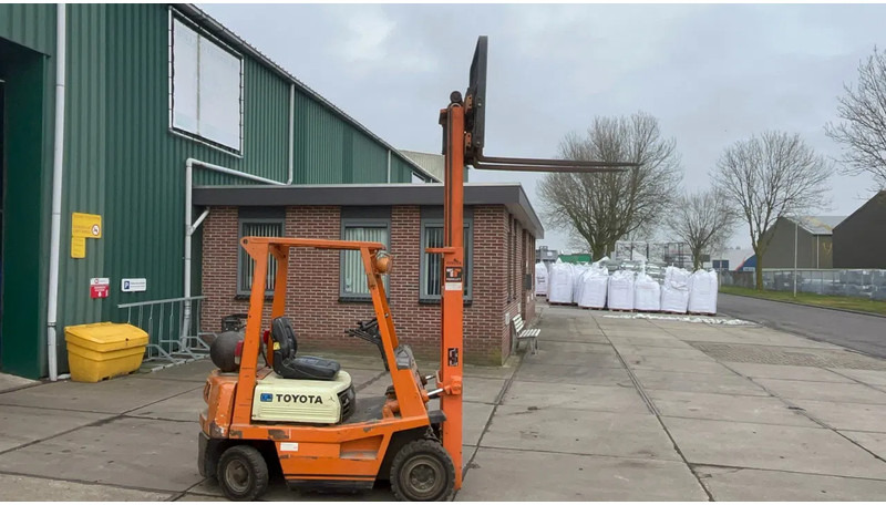 LPG forklift Toyota 02-4 FG15 Toyota FG15: picture 6