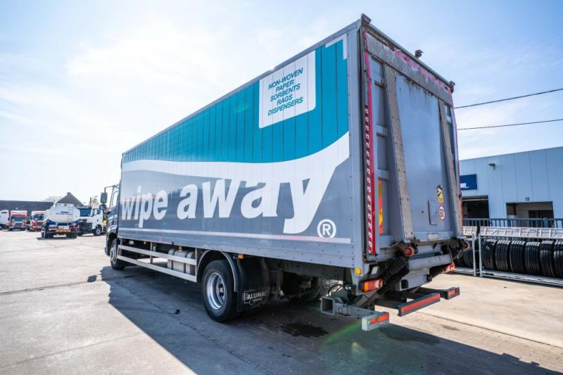 DAF CF 260 (19T) + DHOLLANDIA 2.5T. - Box truck: picture 5 DAF CF 260 (19T) + DHOLLANDIA 2.5T. - Box truck: picture 5