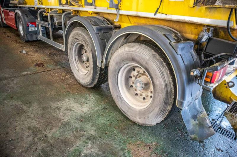 Concrete mixer semi-trailer DE BUF BETON MIXER/MALAXEUR/MISCHER 12M3: picture 6