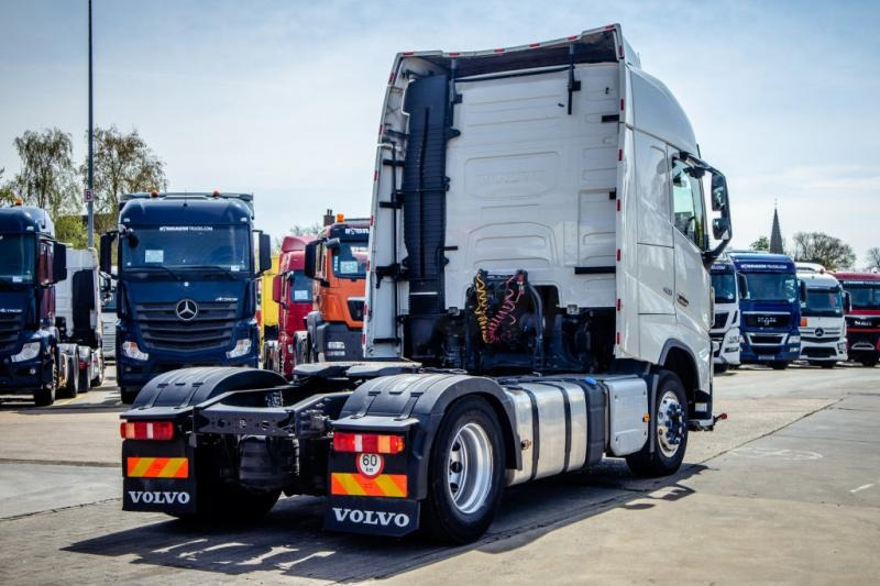 Volvo FH 420 - Tractor unit: picture 3 Volvo FH 420 - Tractor unit: picture 3