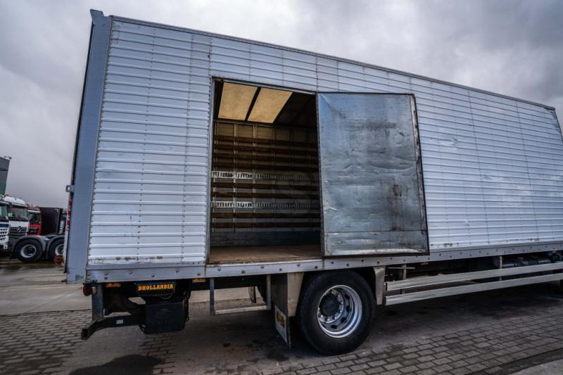 Box truck Volvo FL 260 (19t) +DHOLLANDIA 2T.: picture 7