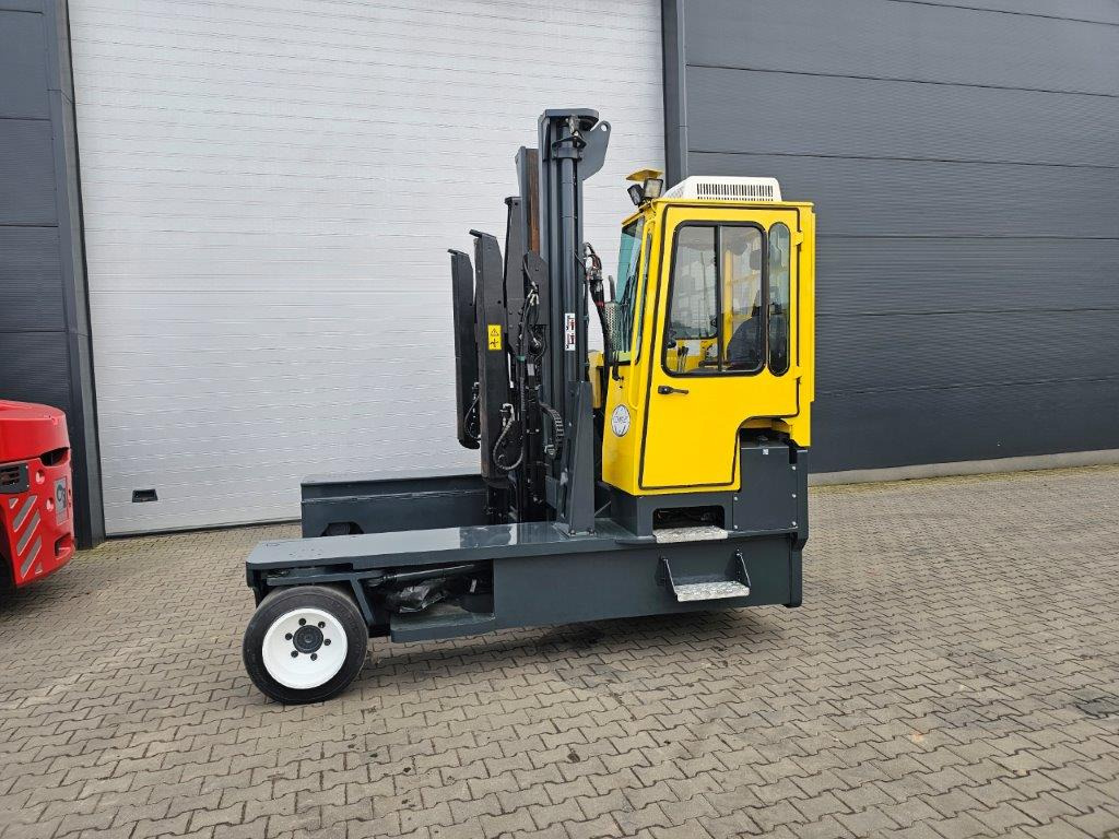 Combilift C12000 - 4-way reach truck: picture 5 Combilift C12000 - 4-way reach truck: picture 5
