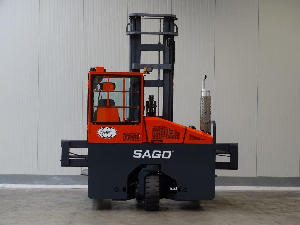 Combilift C4500 - TRIPLEX - 4-way reach truck: picture 5 Combilift C4500 - TRIPLEX - 4-way reach truck: picture 5