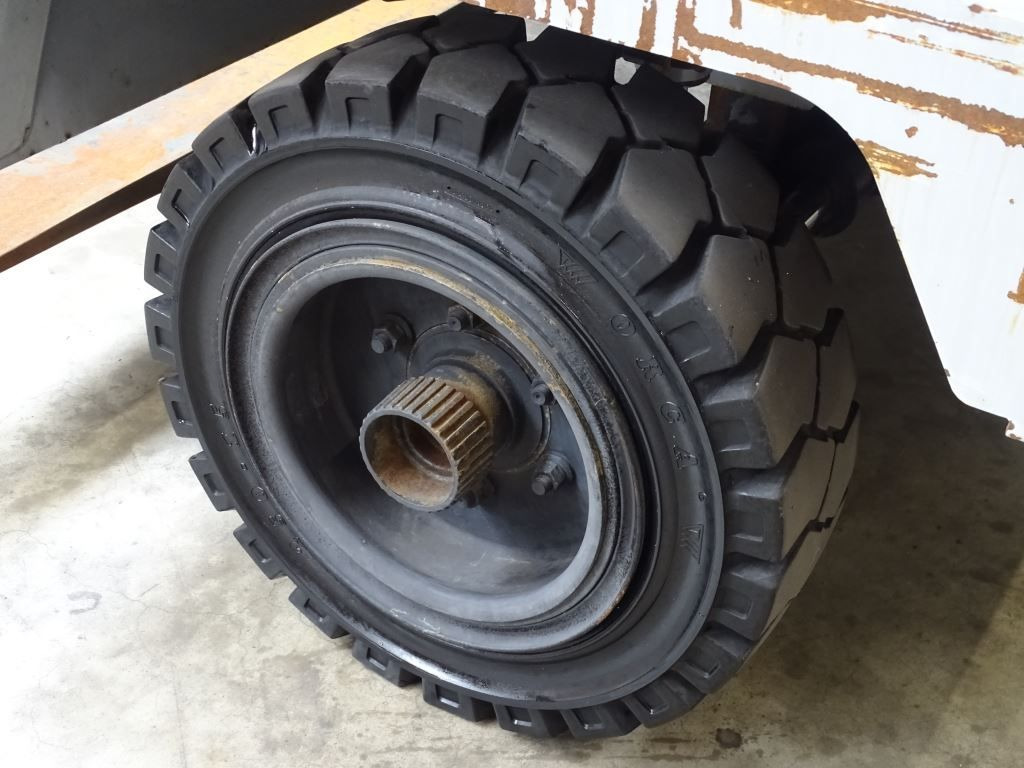 Side loader Hubtex S50G - 652 MTH - GAS: picture 8 Side loader Hubtex S50G - 652 MTH - GAS: picture 8