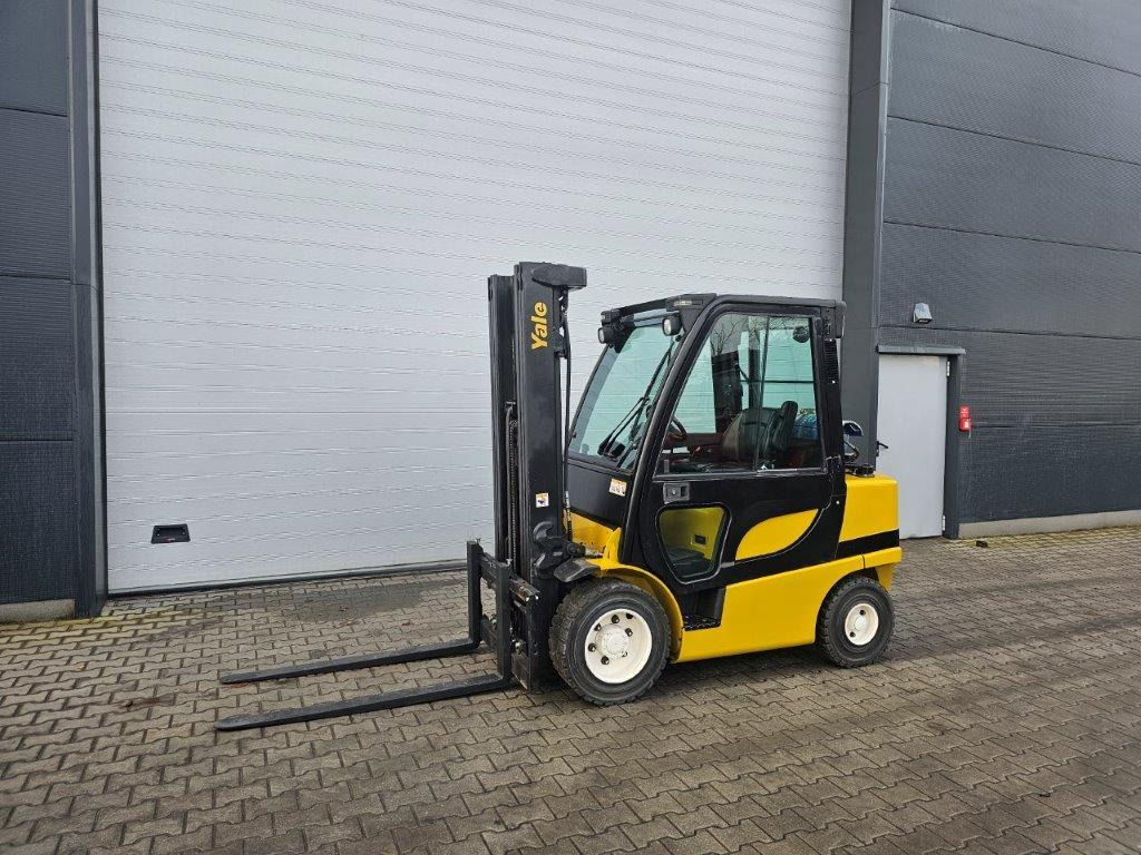 Yale GLP30VX - TRIPLEX - Forklift: picture 1 Yale GLP30VX - TRIPLEX - Forklift: picture 1