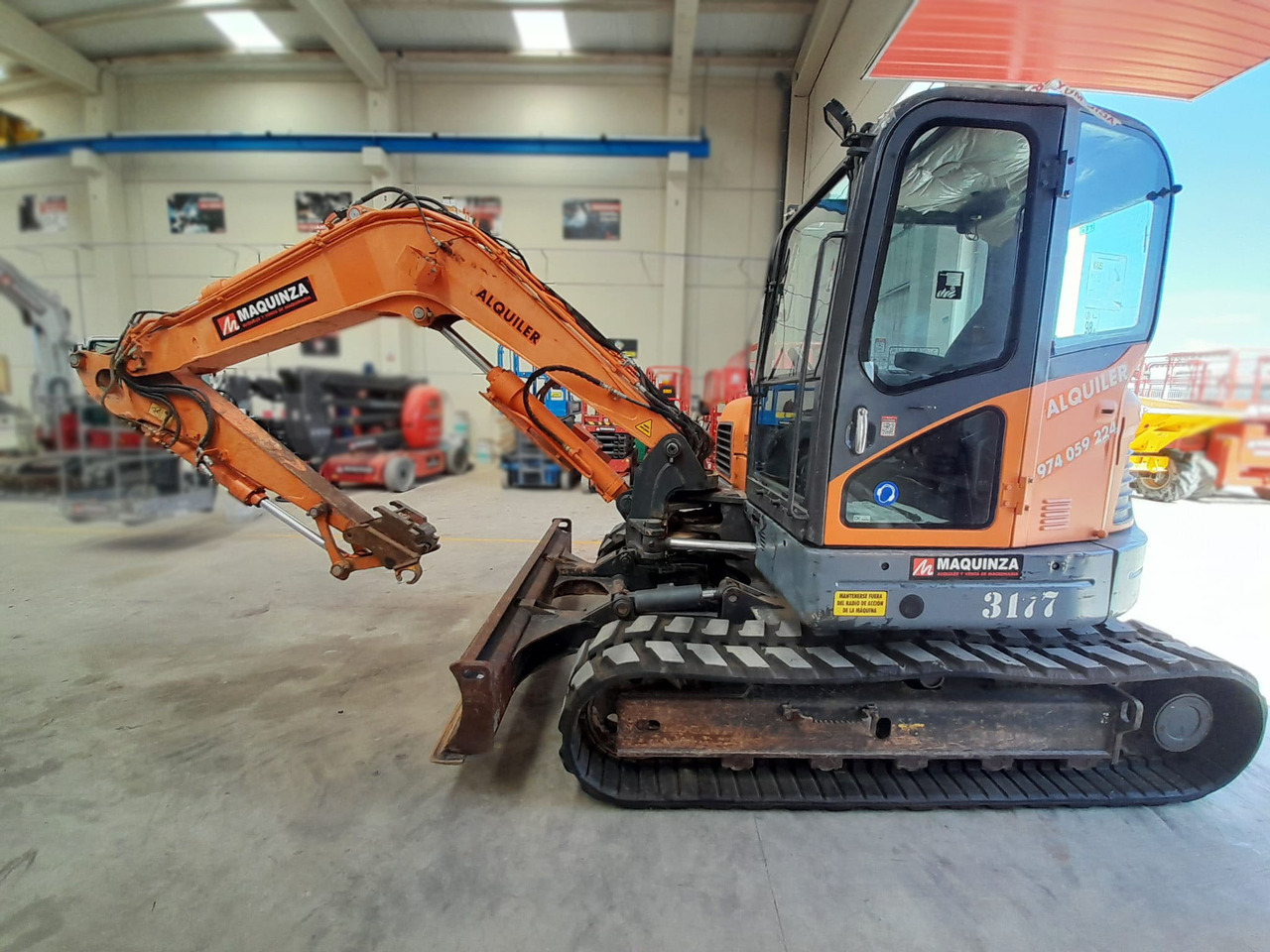 DEVELON DX85R-7 - Mini excavator: picture 1 DEVELON DX85R-7 - Mini excavator: picture 1