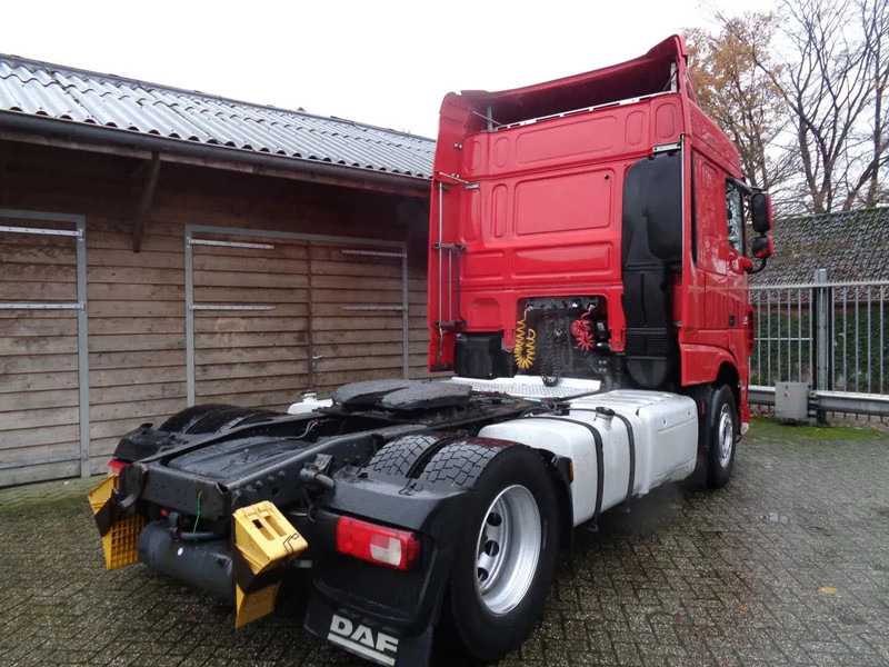 DAF XF 106 106-460 / Euro 6 ADR /Intarder / 2 tanks / Standairco - Tractor unit: picture 3 DAF XF 106 106-460 / Euro 6 ADR /Intarder / 2 tanks / Standairco - Tractor unit: picture 3