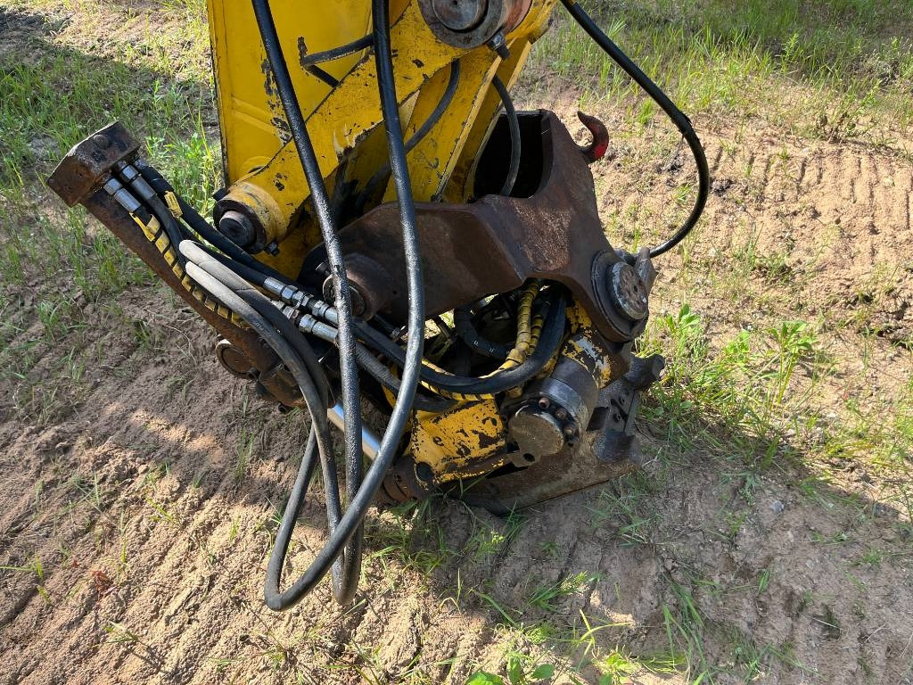 Crawler excavator Komatsu PC 170 LC-10: picture 7