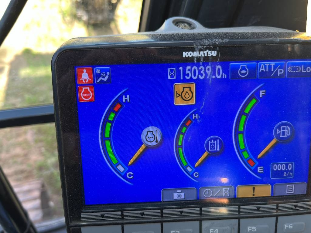 Crawler excavator Komatsu PC 170 LC-10: picture 11