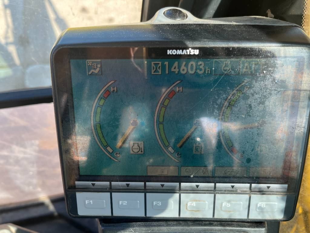 Crawler excavator Komatsu PC 210 LC-8: picture 6 Crawler excavator Komatsu PC 210 LC-8: picture 6