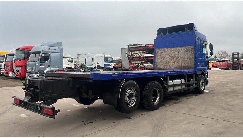 DAF XF 105.460 (GOOD CONDITION / PARFAIT ETAT / 6X2) - Dropside/ Flatbed truck: picture 4 DAF XF 105.460 (GOOD CONDITION / PARFAIT ETAT / 6X2) - Dropside/ Flatbed truck: picture 4