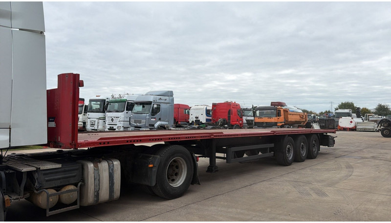 Kögel S24 (DISC / FREINS DISQUE) - Dropside/ Flatbed semi-trailer: picture 1 Kögel S24 (DISC / FREINS DISQUE) - Dropside/ Flatbed semi-trailer: picture 1