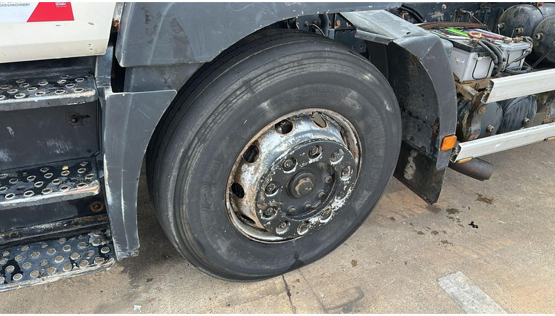 Hook lift truck MAN 26.312 (6 CYLINDER / 6X2 / BELGIAN TRUCK IN GOOD CONDITION): picture 9