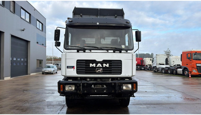 MAN 41.414 (BIG AXLES / 41 TONS / GRAND PONT / LAMES / 6 CYLINDER) - Tipper: picture 2 MAN 41.414 (BIG AXLES / 41 TONS / GRAND PONT / LAMES / 6 CYLINDER) - Tipper: picture 2