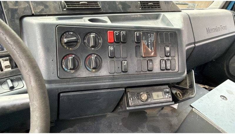 Vacuum truck Mercedes-Benz ACTROS 2531 (16000 L / GRAND PONT / EPS / 6X2 / 3 PEDALES / V6): picture 18 Vacuum truck Mercedes-Benz ACTROS 2531 (16000 L / GRAND PONT / EPS / 6X2 / 3 PEDALES / V6): picture 18
