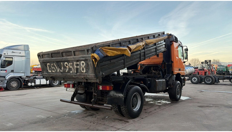 Mercedes-Benz Actros 1840 (EPS / 4X4 / LAMES / GRAND PONT / STEEL SUSP. / BIG AXLE / ALLRAD) - Tipper: picture 4 Mercedes-Benz Actros 1840 (EPS / 4X4 / LAMES / GRAND PONT / STEEL SUSP. / BIG AXLE / ALLRAD) - Tipper: picture 4