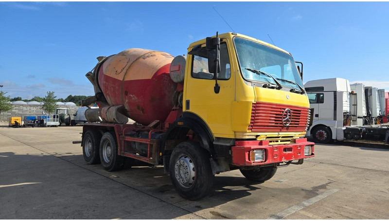 Mercedes-Benz SK 2527 (MALAXEUR / MIXER / POSSIBLE COMME CHASSIS / 6X4 / LAMES / GRAND PONT) - Concrete mixer truck: picture 5 Mercedes-Benz SK 2527 (MALAXEUR / MIXER / POSSIBLE COMME CHASSIS / 6X4 / LAMES / GRAND PONT) - Concrete mixer truck: picture 5