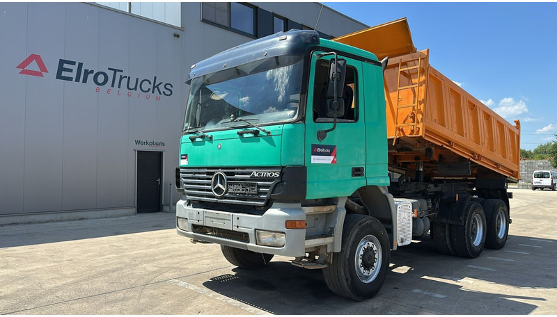 Mercedes-Benz actros 3340 (EPS / 6X6 / 3 PEDALES / LAMES / GRAND PONT / BIG AXLE / TRES PROPRE) - Tipper: picture 1 Mercedes-Benz actros 3340 (EPS / 6X6 / 3 PEDALES / LAMES / GRAND PONT / BIG AXLE / TRES PROPRE) - Tipper: picture 1