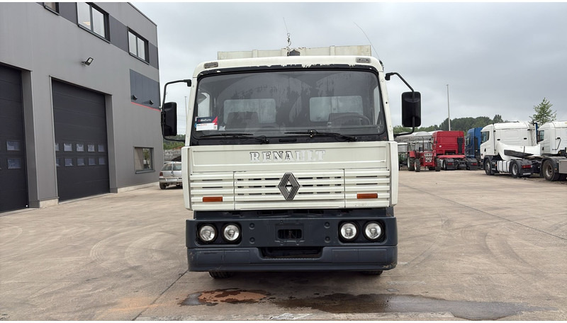 Renault G 230 Manager (POMPE MANUELLE / LAMES / STEEL SUSP. / MANUAL PUMP) - Tipper: picture 2 Renault G 230 Manager (POMPE MANUELLE / LAMES / STEEL SUSP. / MANUAL PUMP) - Tipper: picture 2