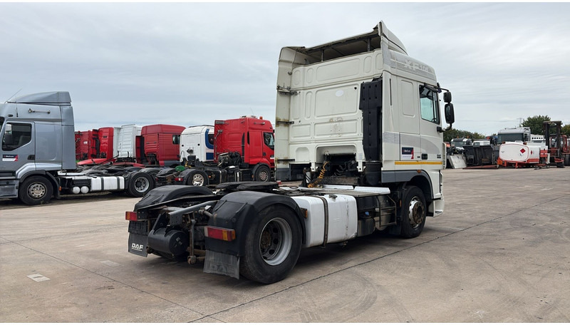 DAF 105 XF 460 (AIRCO / GOOD CONDITION / BONNE ETAT / BOITE MANUALLE / GEARBOX MANUAL) - Tractor unit: picture 5 DAF 105 XF 460 (AIRCO / GOOD CONDITION / BONNE ETAT / BOITE MANUALLE / GEARBOX MANUAL) - Tractor unit: picture 5