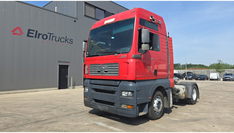 MAN TGA 18.390 (BOITE MANUELLE / MANUAL GEARBOX / PTO / POMPE HYDRAULIQUE) - Tractor unit: picture 1 MAN TGA 18.390 (BOITE MANUELLE / MANUAL GEARBOX / PTO / POMPE HYDRAULIQUE) - Tractor unit: picture 1