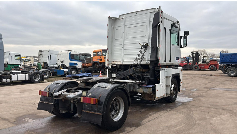 Renault AE 440 Magnum E-tech (BOITE MANUELLE / MANUAL GEARBOX) - Tractor unit: picture 4 Renault AE 440 Magnum E-tech (BOITE MANUELLE / MANUAL GEARBOX) - Tractor unit: picture 4