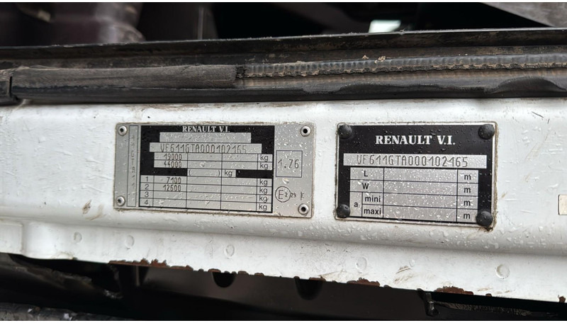 Tractor unit Renault Magnum 470 (POMPE MANUELLE / MANUAL PUMP / BOITE MANUELLE / MANUAL GEARBOX): picture 11