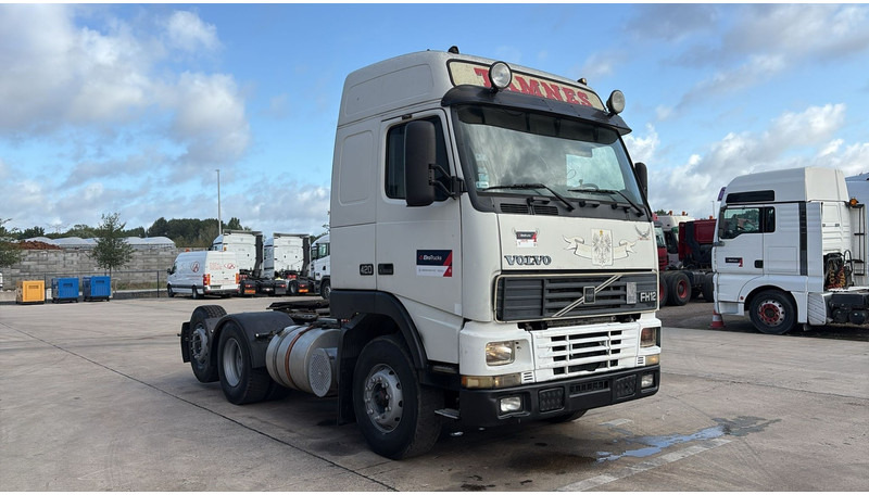 Volvo FH 12.420 (6X2 / BOITE MANUELLE / MANUAL GEARBOX / 8 PNEUS / 8 TYRES) - Tractor unit: picture 2 Volvo FH 12.420 (6X2 / BOITE MANUELLE / MANUAL GEARBOX / 8 PNEUS / 8 TYRES) - Tractor unit: picture 2
