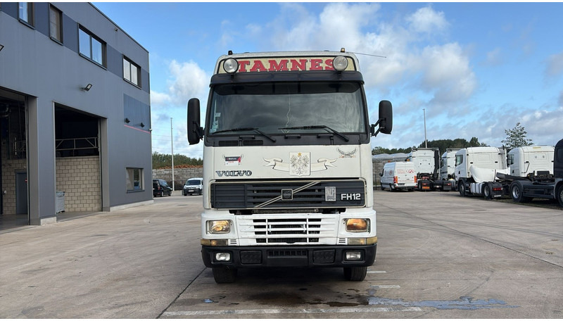 Volvo FH 12.420 (6X2 / BOITE MANUELLE / MANUAL GEARBOX / 8 PNEUS / 8 TYRES) - Tractor unit: picture 4 Volvo FH 12.420 (6X2 / BOITE MANUELLE / MANUAL GEARBOX / 8 PNEUS / 8 TYRES) - Tractor unit: picture 4