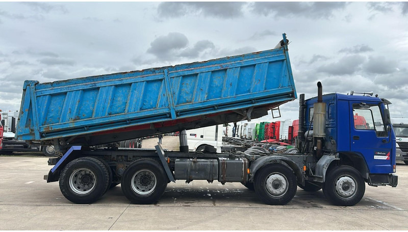 Leasing of Volvo FL 12.380 (8X4 /STEEL SUSP. / BOITE MANUELLE / MANUAL GEARBOX) Volvo FL 12.380 (8X4 /STEEL SUSP. / BOITE MANUELLE / MANUAL GEARBOX): picture 7 Leasing of Volvo FL 12.380 (8X4 /STEEL SUSP. / BOITE MANUELLE / MANUAL GEARBOX) Volvo FL 12.380 (8X4 /STEEL SUSP. / BOITE MANUELLE / MANUAL GEARBOX): picture 7