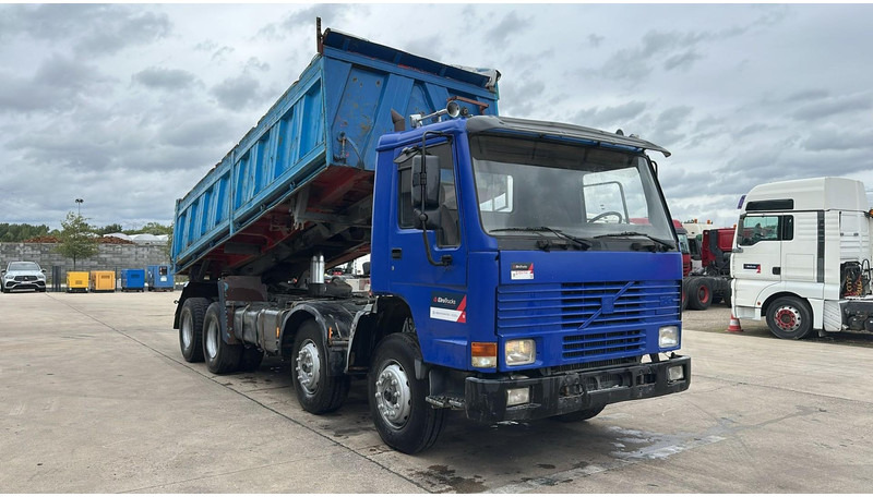 Volvo FL 12.380 (8X4 /STEEL SUSP. / BOITE MANUELLE / MANUAL GEARBOX) - Tipper: picture 3 Volvo FL 12.380 (8X4 /STEEL SUSP. / BOITE MANUELLE / MANUAL GEARBOX) - Tipper: picture 3
