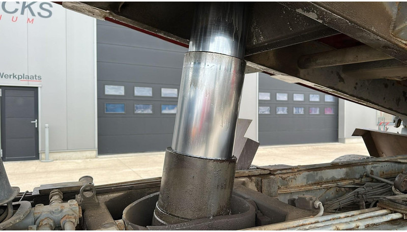 Leasing of Volvo FL 12.380 (8X4 /STEEL SUSP. / BOITE MANUELLE / MANUAL GEARBOX) Volvo FL 12.380 (8X4 /STEEL SUSP. / BOITE MANUELLE / MANUAL GEARBOX): picture 13 Leasing of Volvo FL 12.380 (8X4 /STEEL SUSP. / BOITE MANUELLE / MANUAL GEARBOX) Volvo FL 12.380 (8X4 /STEEL SUSP. / BOITE MANUELLE / MANUAL GEARBOX): picture 13