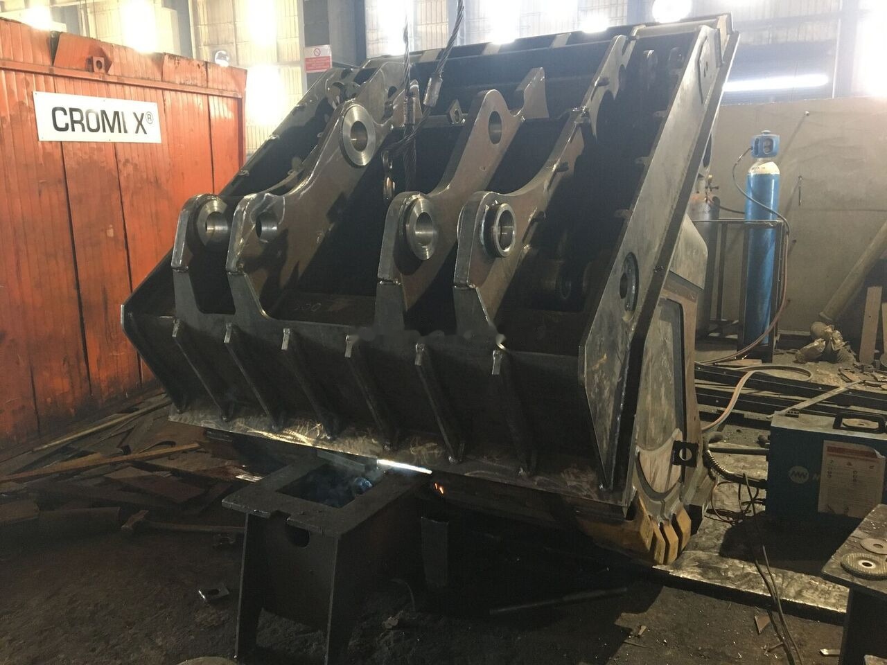 Doosan DX500 - Excavator bucket: picture 3 Doosan DX500 - Excavator bucket: picture 3