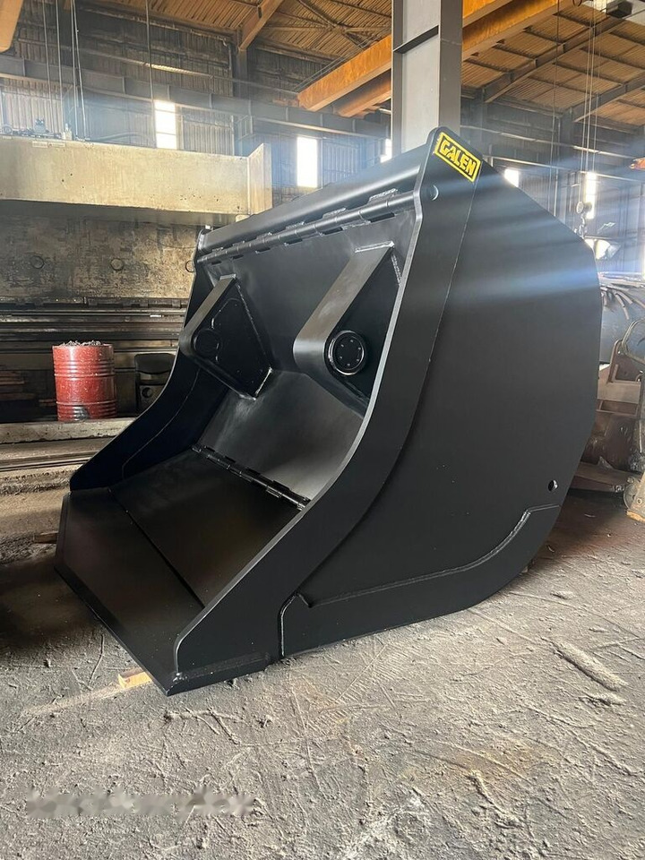 Epiroc Scooptram ST14 Push Blade Bucket - Excavator bucket: picture 2 Epiroc Scooptram ST14 Push Blade Bucket - Excavator bucket: picture 2
