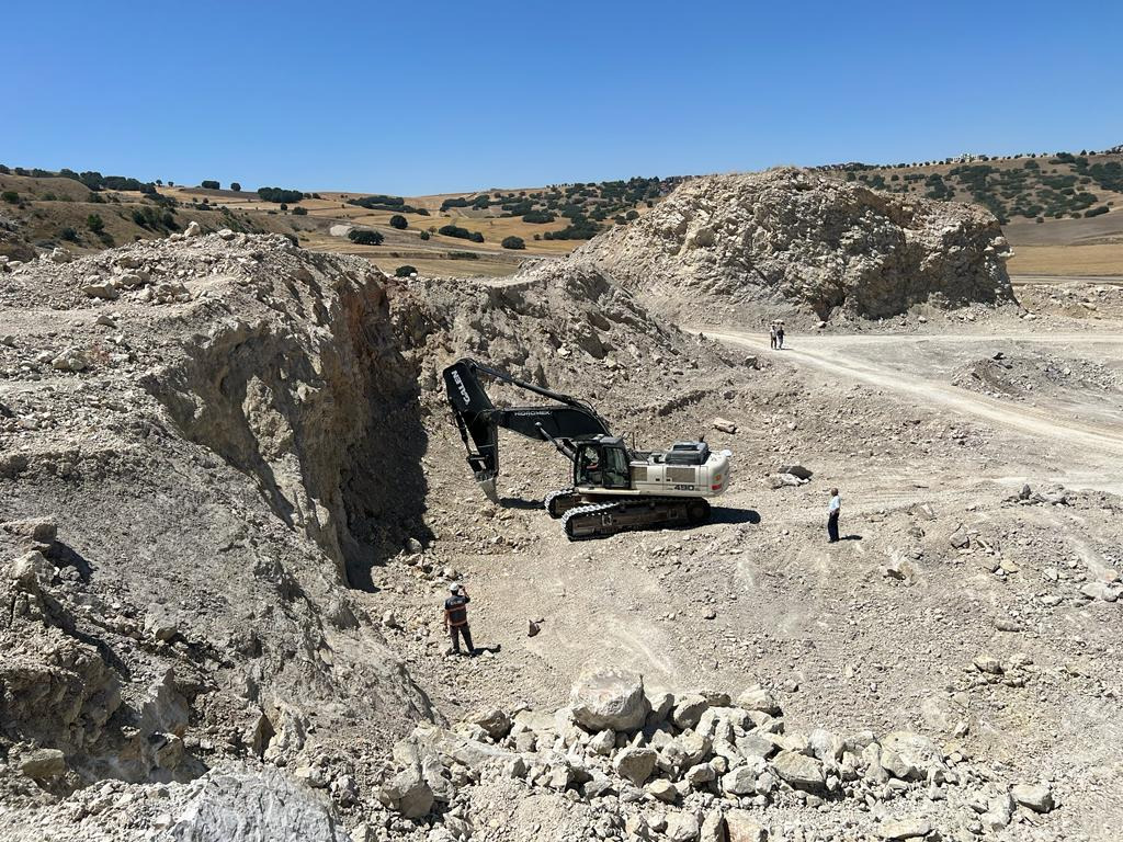 GALEN Ripper Boom-Arm Set - Crawler excavator: picture 4 GALEN Ripper Boom-Arm Set - Crawler excavator: picture 4