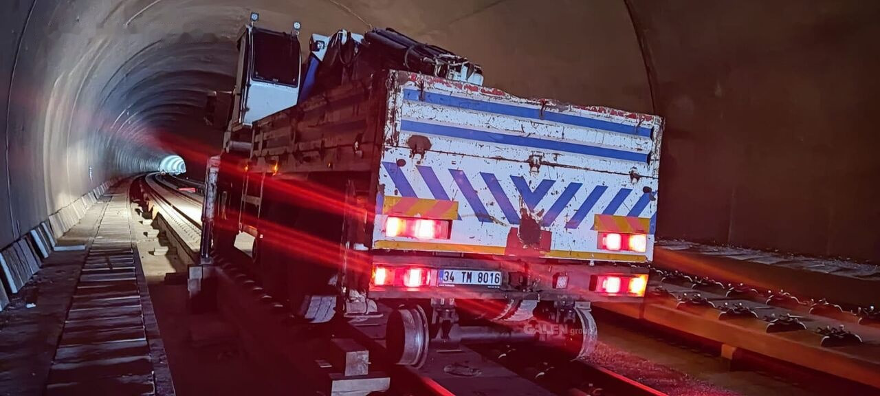 Galen Rail Mover - Wheel excavator: picture 3 Galen Rail Mover - Wheel excavator: picture 3