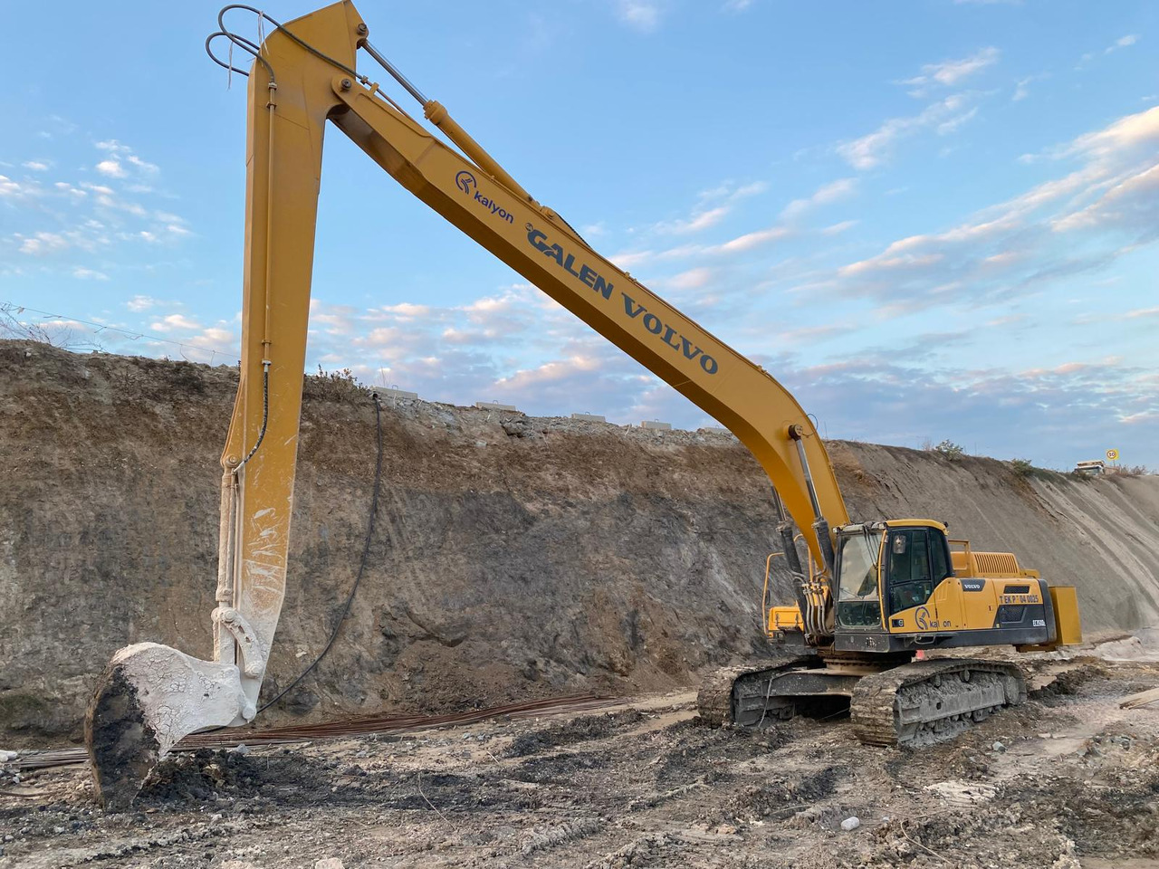 HITACHI ZX670 Long Reach Boom-Arm Manufacturing - Crawler excavator: picture 3 HITACHI ZX670 Long Reach Boom-Arm Manufacturing - Crawler excavator: picture 3