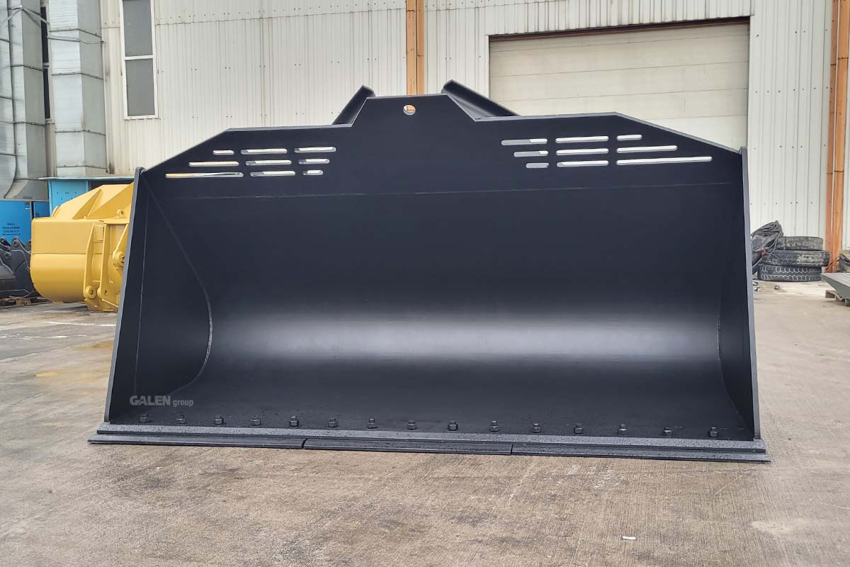 Komatsu WA470 General Purpose Bucket - Loader bucket for Wheel excavator: picture 3 Komatsu WA470 General Purpose Bucket - Loader bucket for Wheel excavator: picture 3