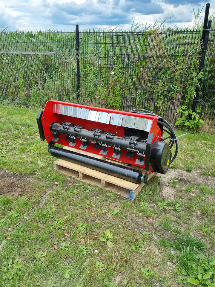 Klepelmaaier - Flail mower: picture 1 Klepelmaaier - Flail mower: picture 1