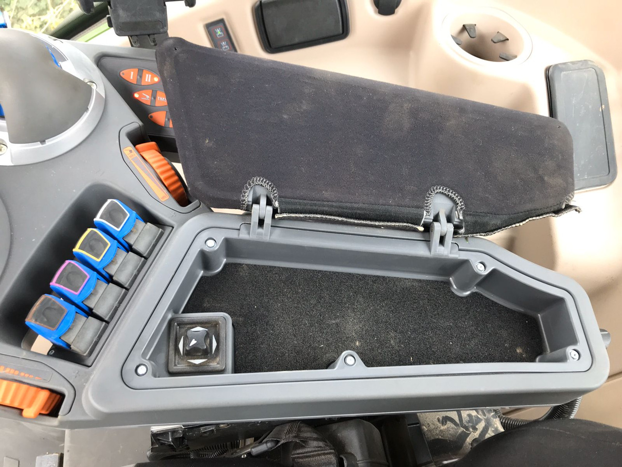 Farm tractor FENDT 514 Vario S4 ProfiPlus: picture 31