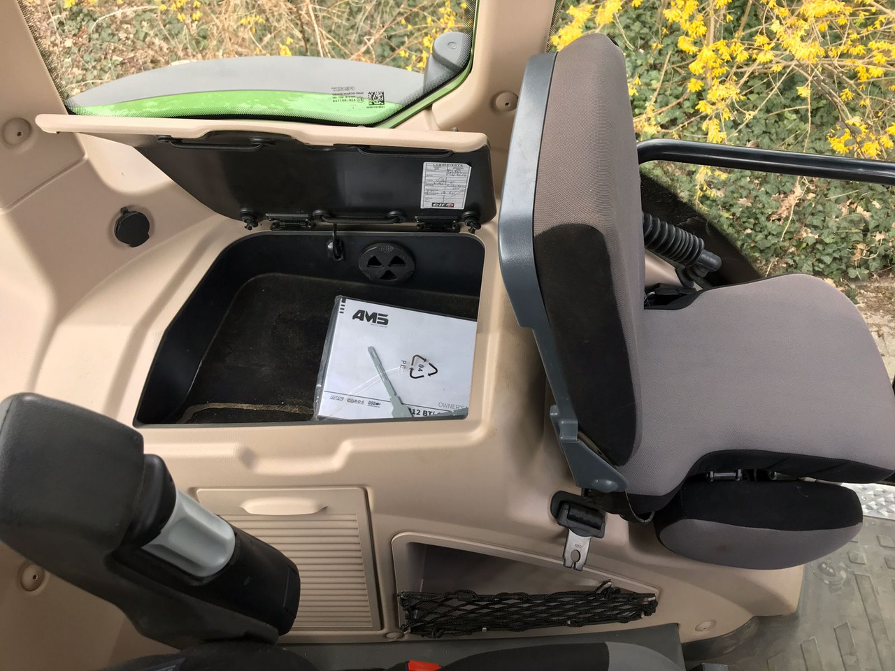 Farm tractor FENDT 514 Vario S4 ProfiPlus: picture 32