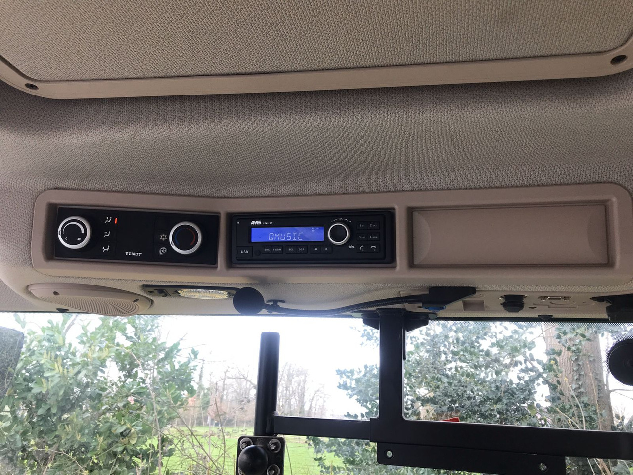 Farm tractor FENDT 514 Vario S4 ProfiPlus: picture 33