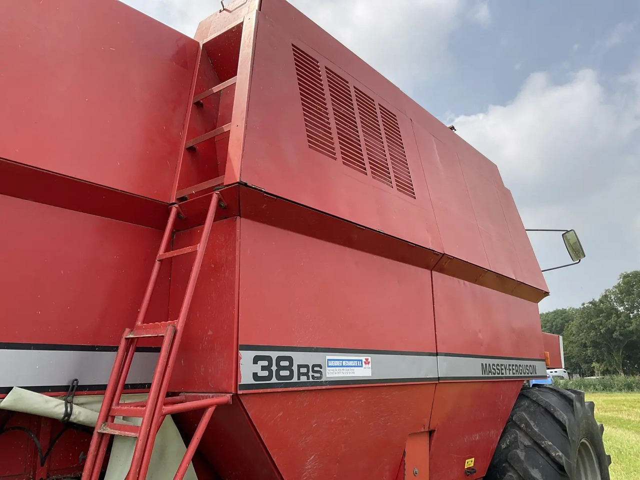 Leasing of Massey Ferguson 38RS Massey Ferguson 38RS: picture 7